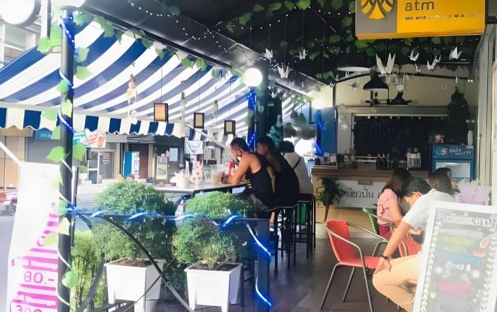 Buddy Place Bangkok Exterior foto